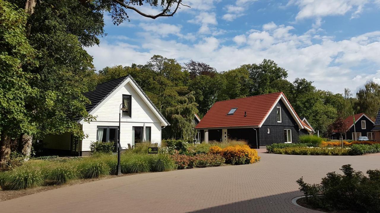 Villapark Ehzerburg อัลเมิน ภายนอก รูปภาพ